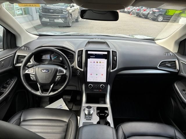Certified 2024 Ford Edge SEL w/ Convenience Package AWD/4WD image 16