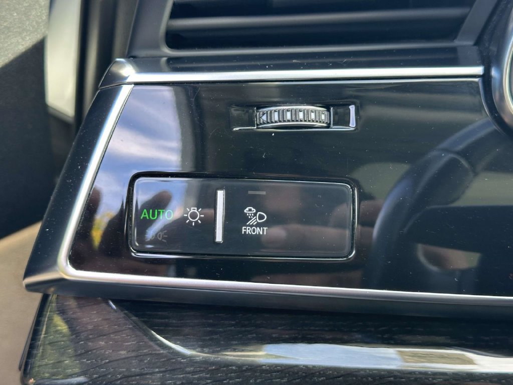 Used 2020 Audi Q7 3.0T Prestige AWD/4WD image 33