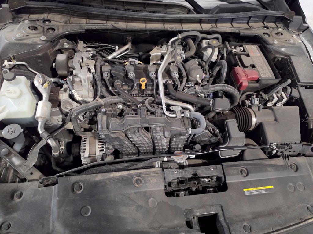 Used 2024 Nissan Altima 2.5 SV FWD image 9