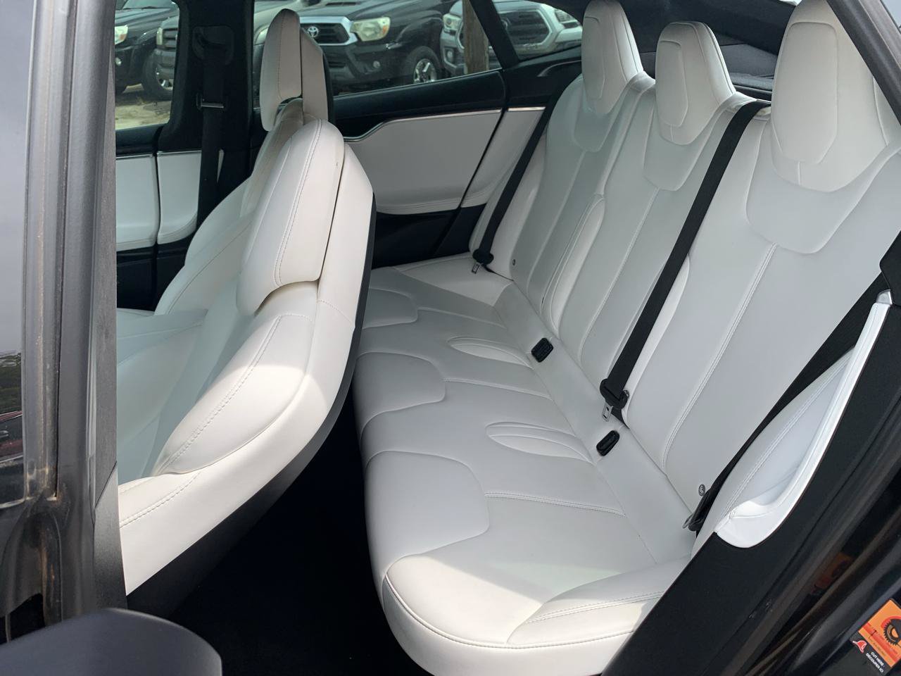 Used 2017 Tesla Model S 60 RWD image 15