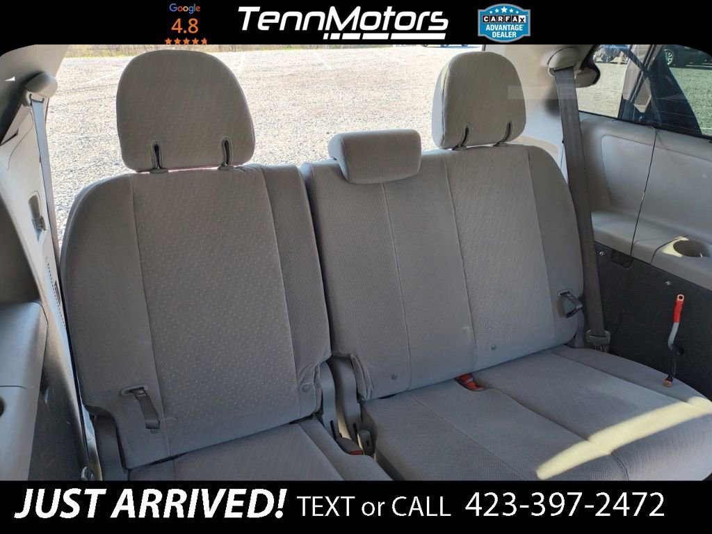 Used 2017 Toyota Sienna LE image 13