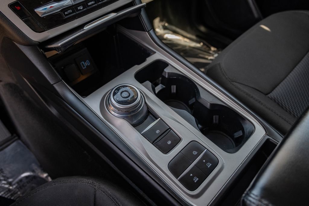 Used 2022 Ford Explorer XLT image 19