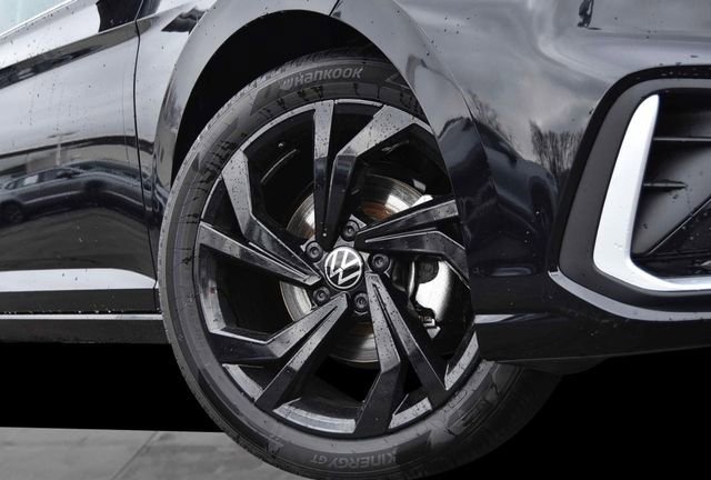 New 2026 Volkswagen Jetta SE image 3