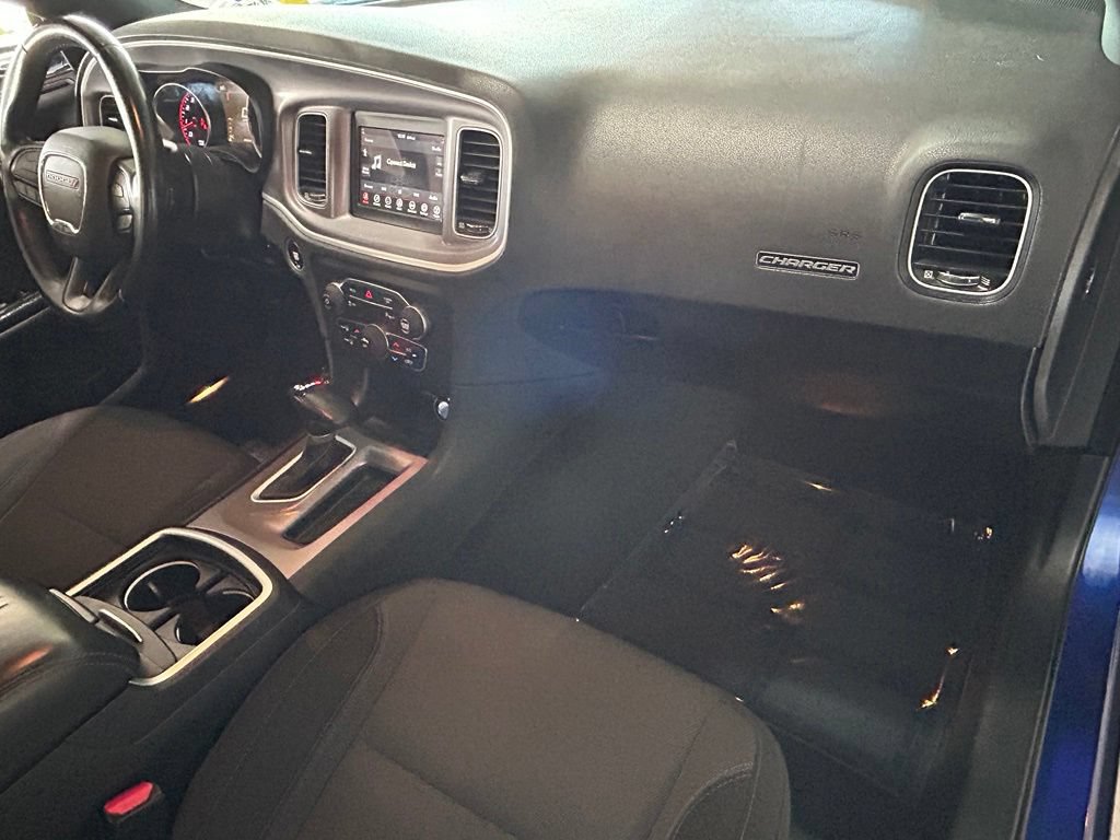 Used 2022 Dodge Charger SXT RWD image 12