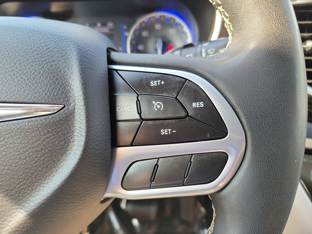 Used 2023 Chrysler Voyager LX FWD image 14