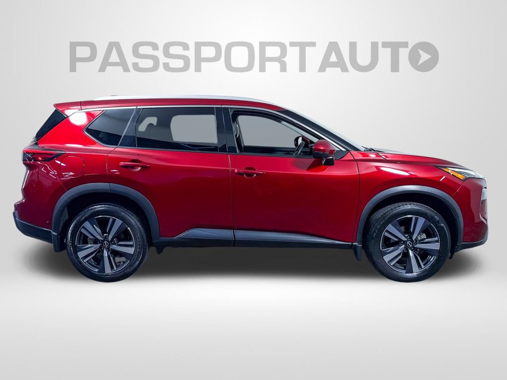 Certified 2024 Nissan Rogue SL FWD image 12