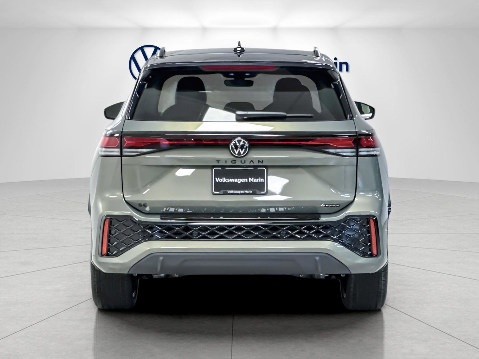 New 2026 Volkswagen Tiguan SE R-Line image 4