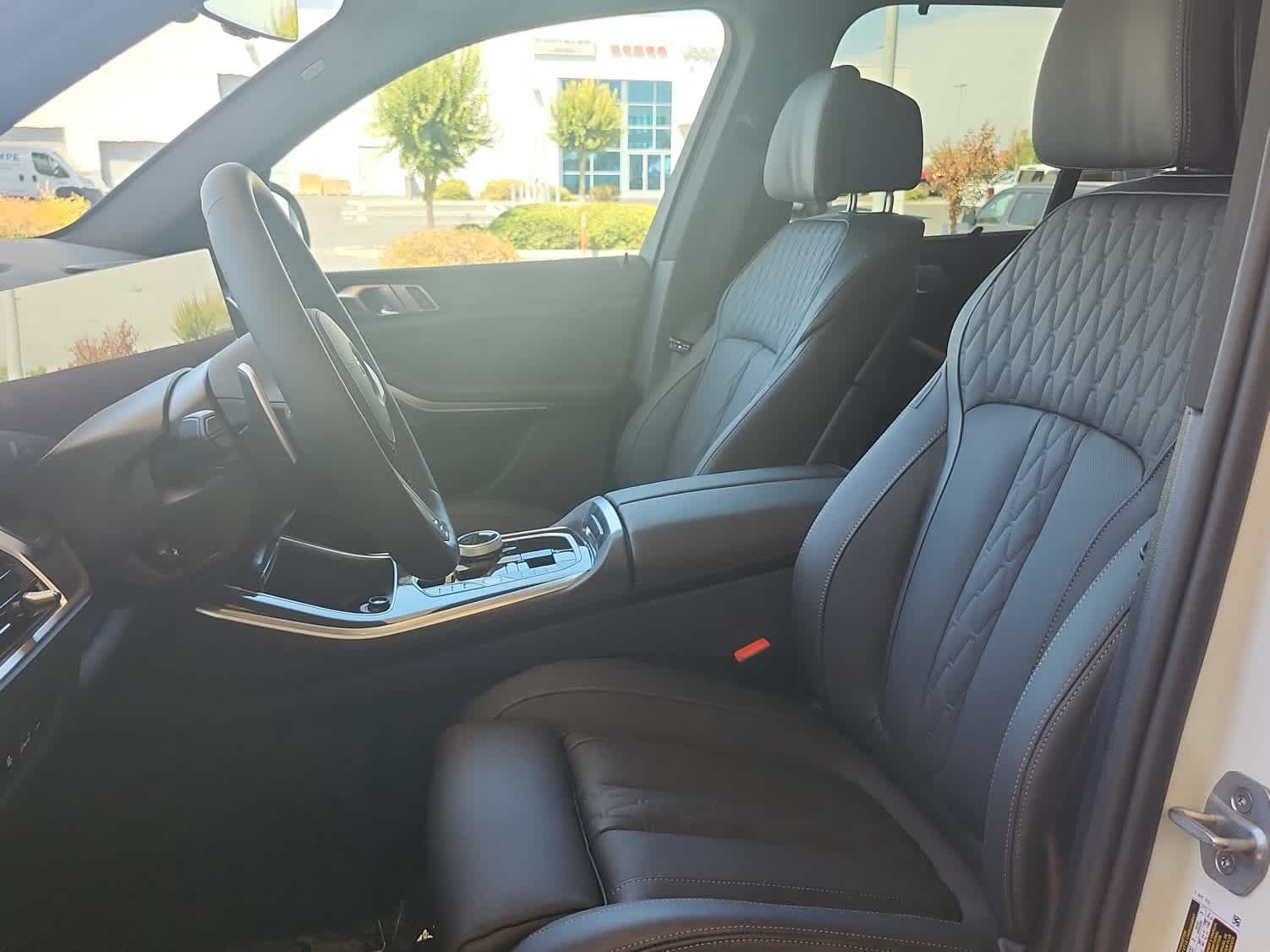 New 2026 BMW X5 M60i AWD/4WD image 15