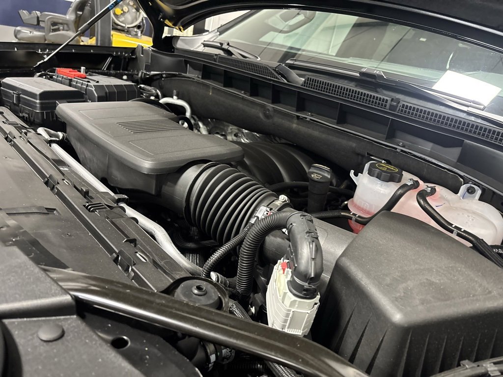 New 2026 GMC Yukon XL Elevation w/ LPO, Floor Liner Package image 3