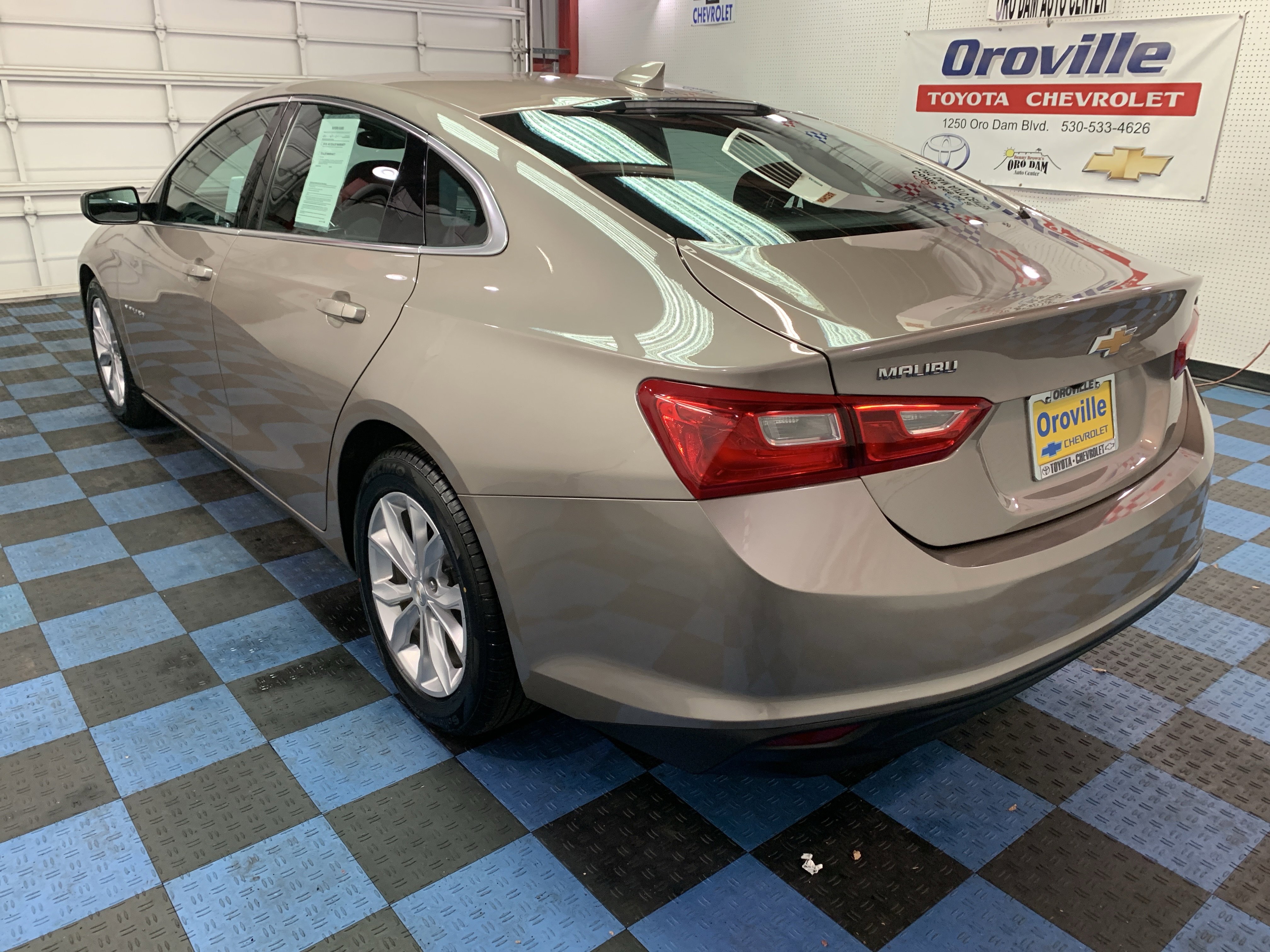 Used 2023 Chevrolet Malibu LT image 3