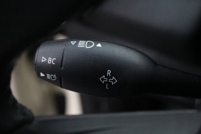 Used 2021 MINI Cooper 4-Door Hardtop w/ Storage Package image 13