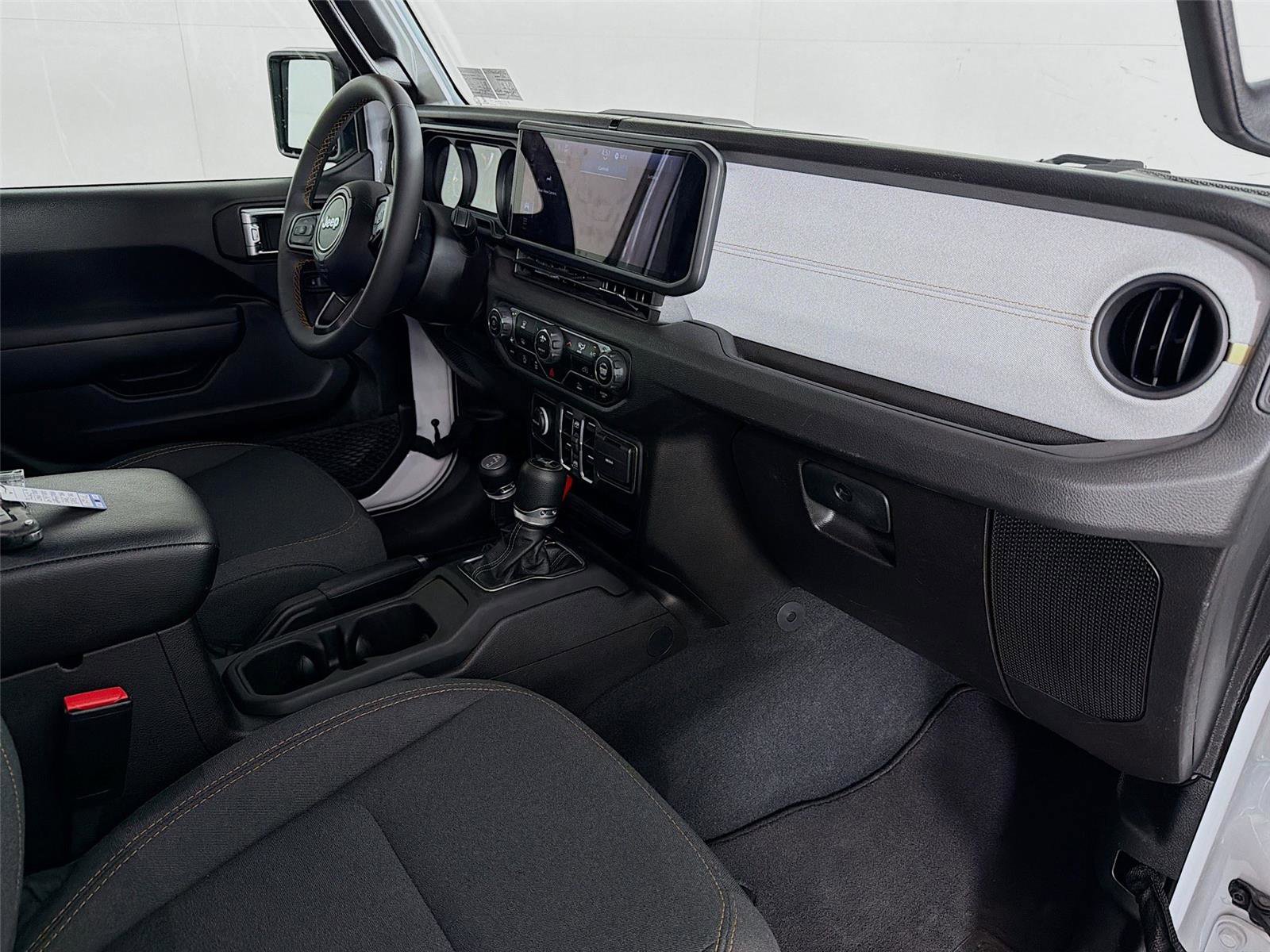 Used 2024 Jeep Wrangler Unlimited Sport AWD/4WD image 27
