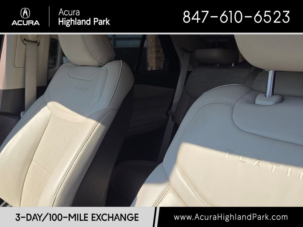 Used 2020 Ford Explorer Platinum w/ Premium Technology Package AWD/4WD image 32