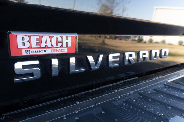 Used 2018 Chevrolet Silverado 1500 LT w/ All Star Edition image 42