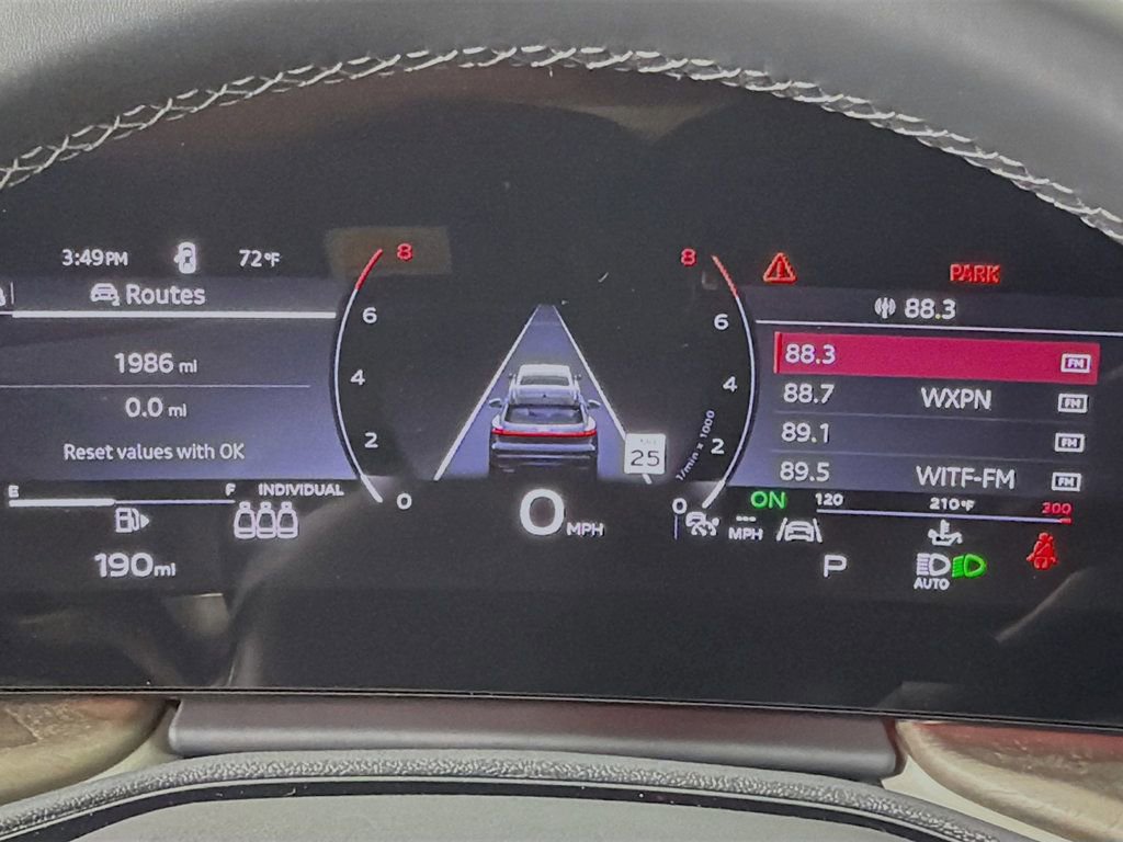 Used 2025 Audi Q5 Premium Plus w/ Premium Plus image 12