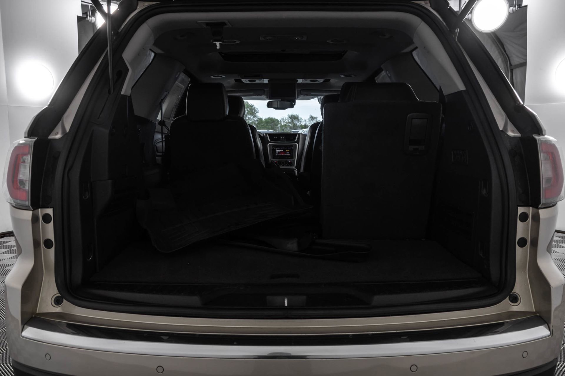 Used 2017 GMC Acadia Limited SLT AWD/4WD image 44
