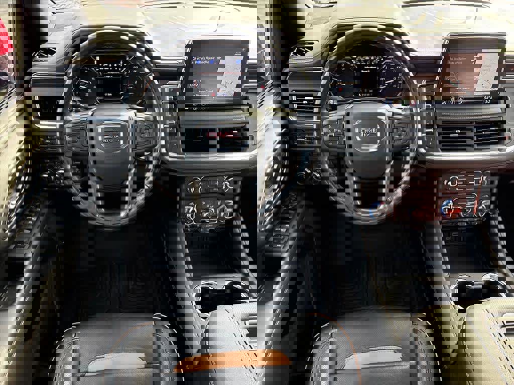 Used 2021 GMC Yukon AT4 w/ Rear Media and Nav Package image 4