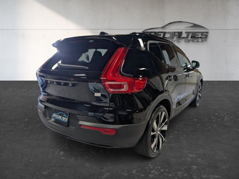 Used 2021 Volvo XC40 P8 Recharge w/ Advanced Package AWD/4WD image 10
