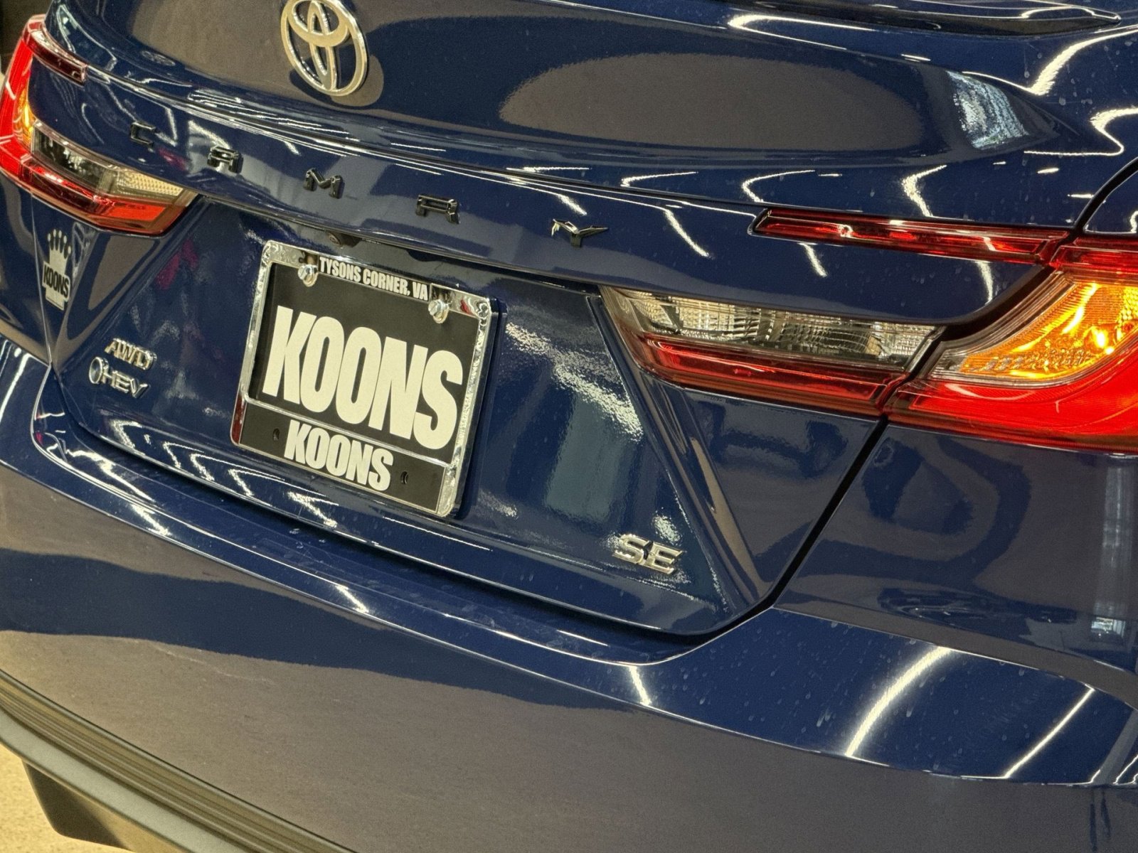 Used 2025 Toyota Camry SE AWD/4WD image 29