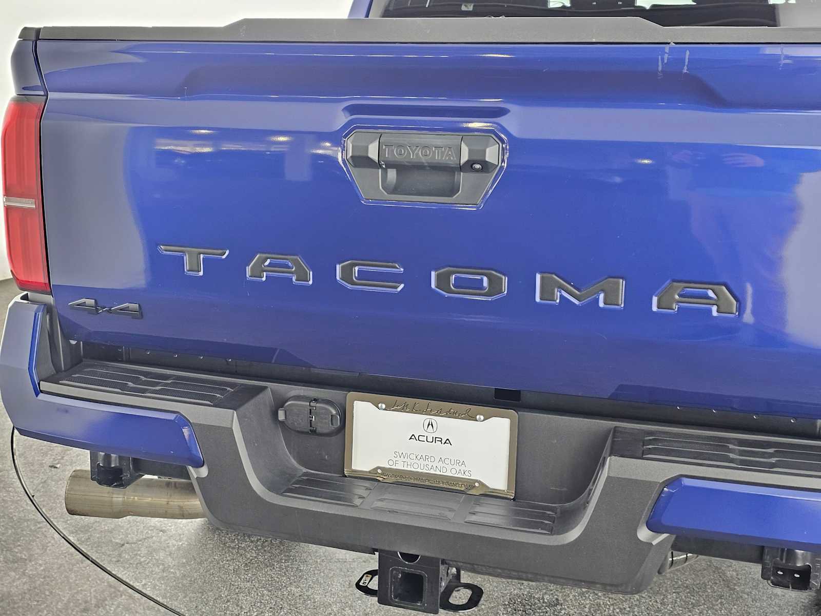 Used 2025 Toyota Tacoma TRD Sport image 14