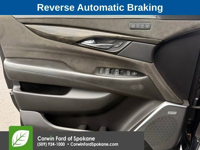 Used 2020 Cadillac Escalade ESV Platinum AWD/4WD image 25