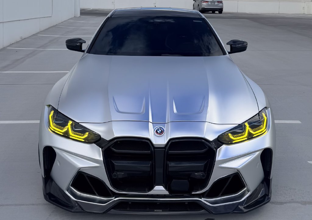 Used 2022 BMW M4 xDrive Competition w/ M Carbon Exterior Package AWD/4WD image 2
