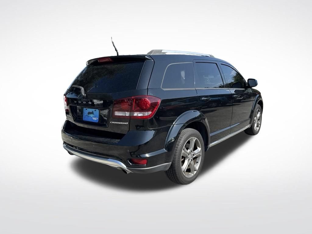 Used 2017 Dodge Journey Crossroad FWD image 5