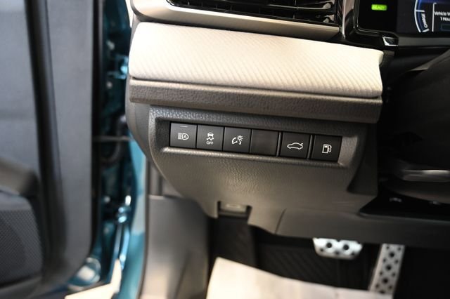 New 2026 Toyota Camry SE w/ Multimedia Upgrade Package FWD image 26