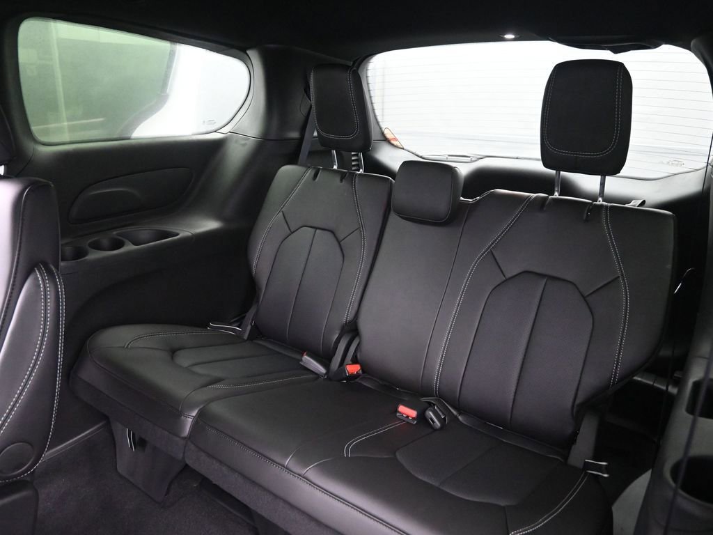 New 2026 Chrysler Voyager LX FWD image 14