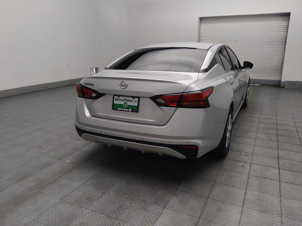 Used 2024 Nissan Altima 2.5 S FWD image 9