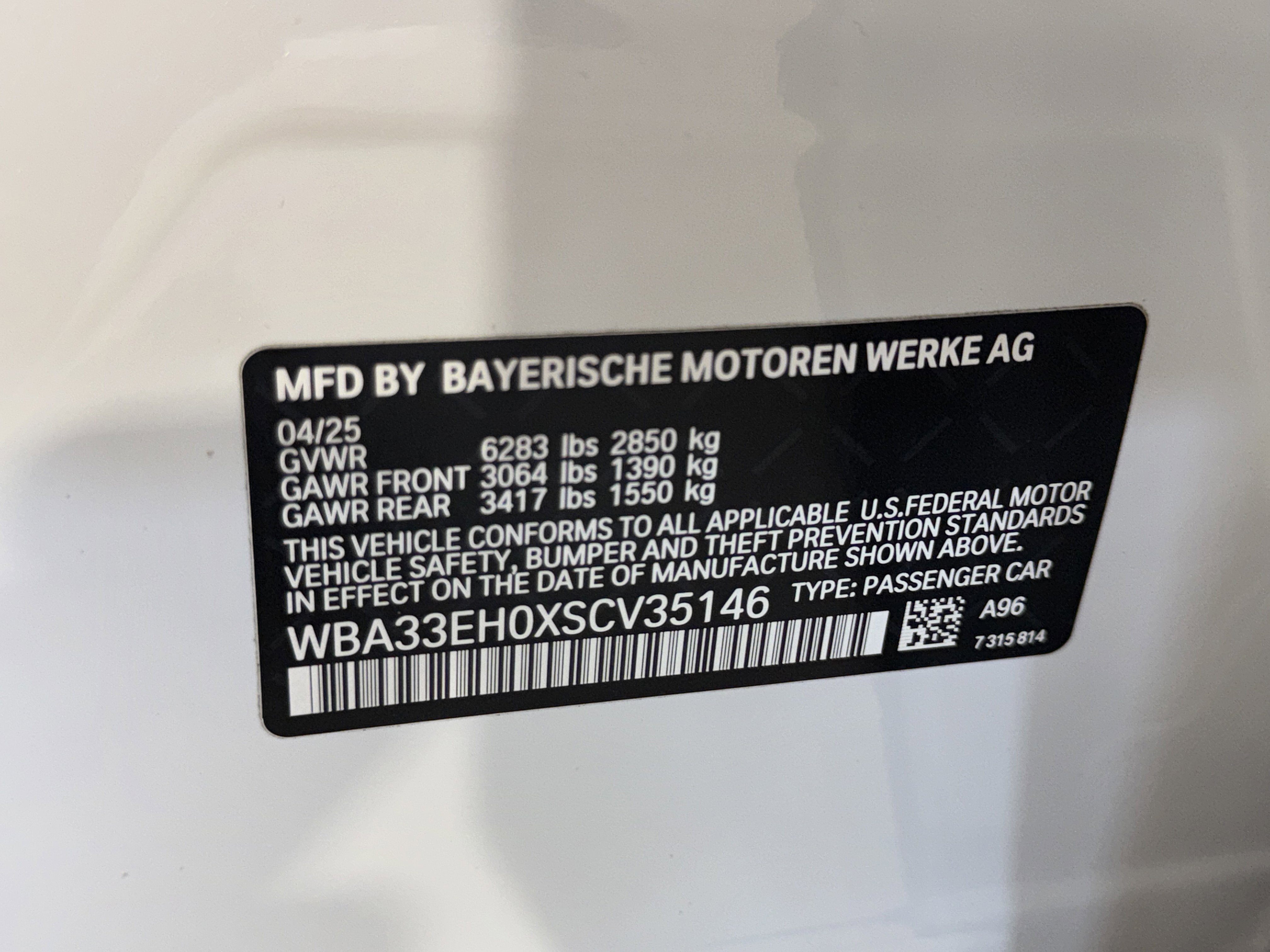 Used 2025 BMW 740i xDrive AWD/4WD image 40