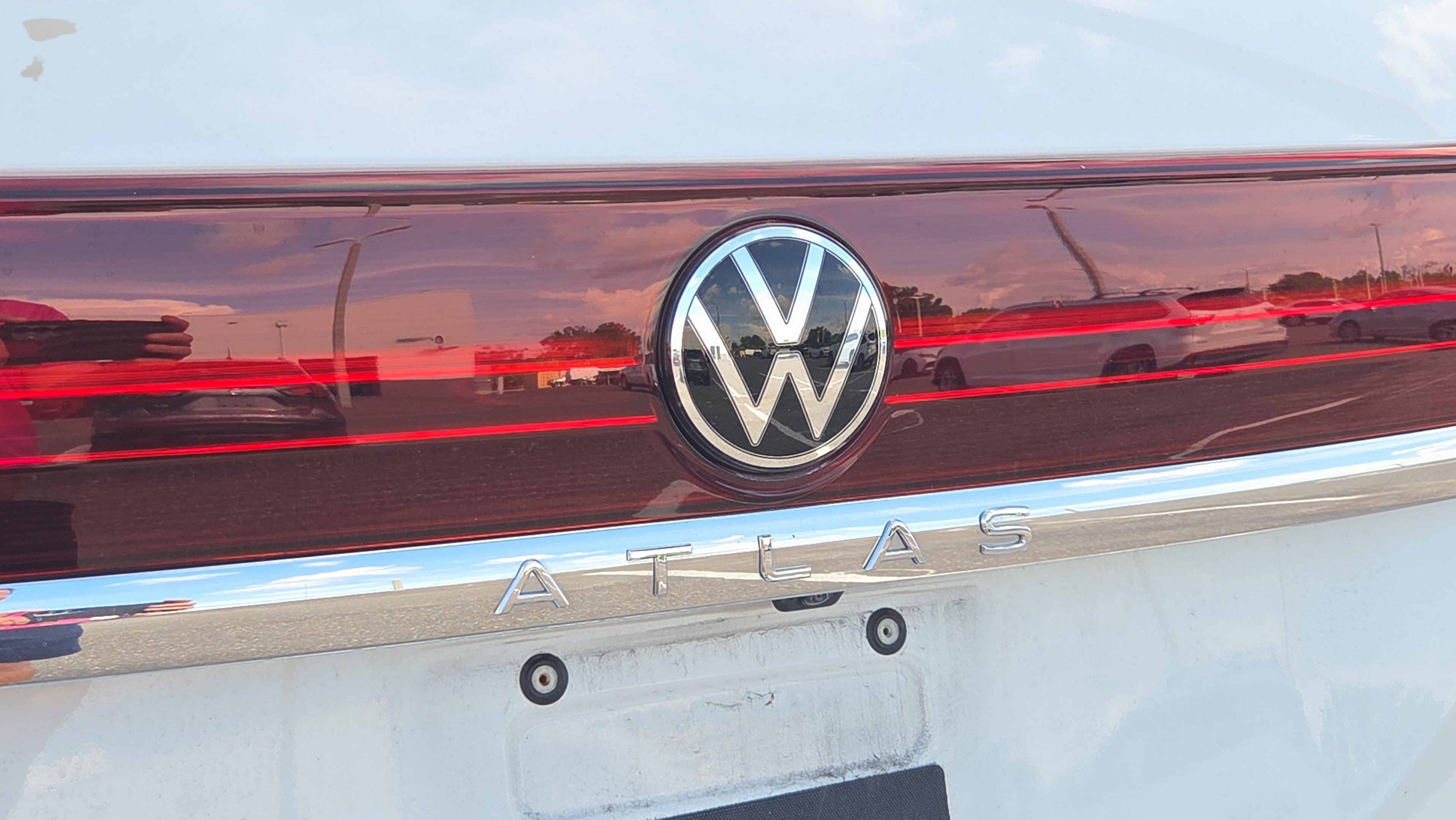 Used 2024 Volkswagen Atlas SE FWD image 5