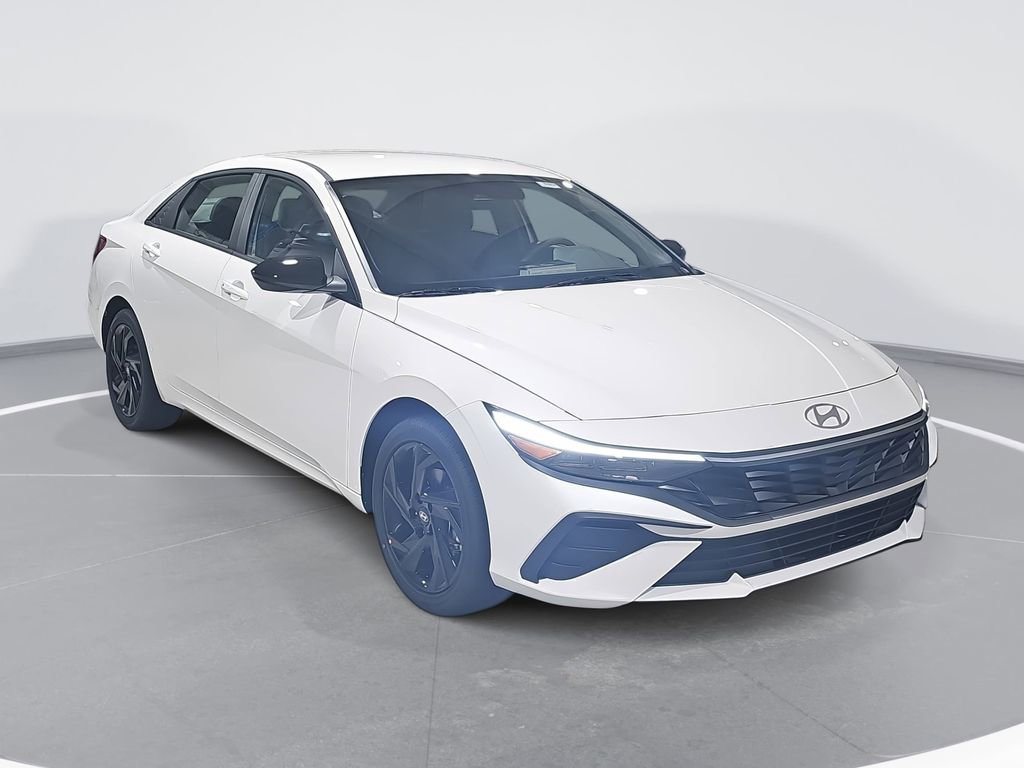 New 2026 Hyundai Elantra Sport image 3