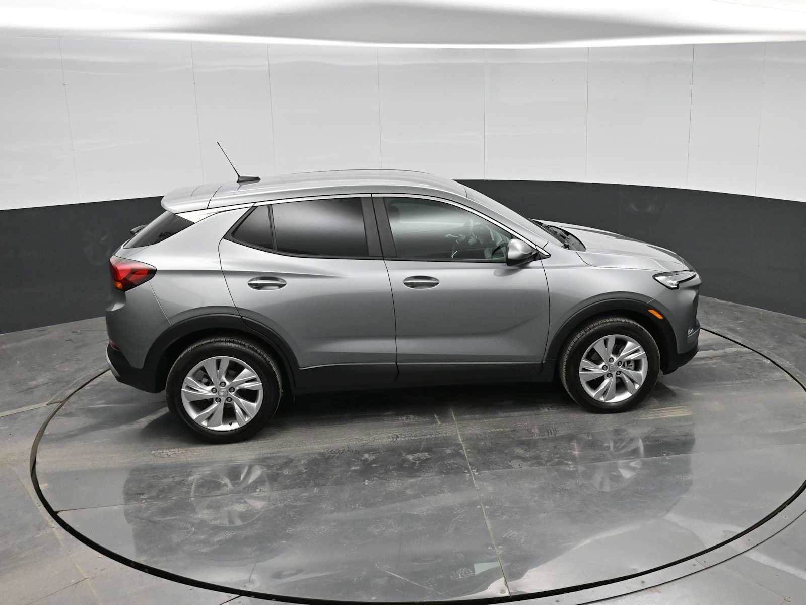 Used 2024 Buick Encore GX Preferred image 32