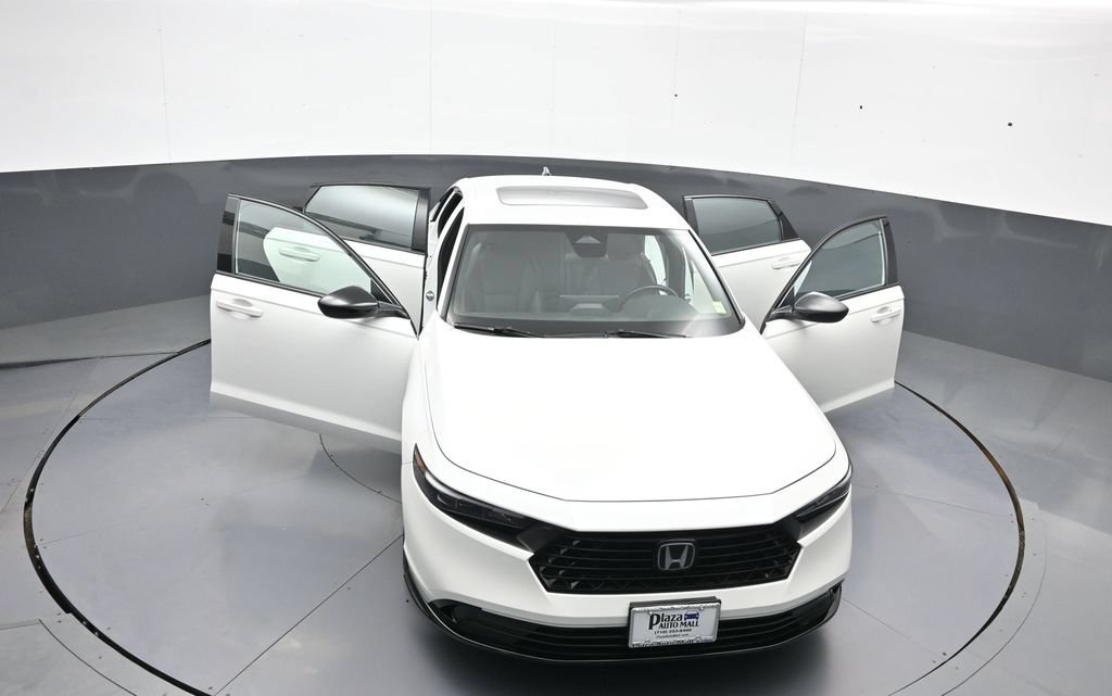 Used 2024 Honda Accord Sport image 45