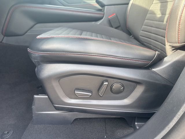 Used 2025 Ford Explorer ST-Line w/ ST-Line Street Pack image 19