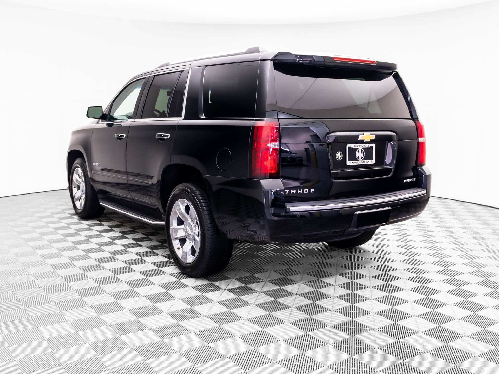 Used 2019 Chevrolet Tahoe Premier AWD/4WD image 3
