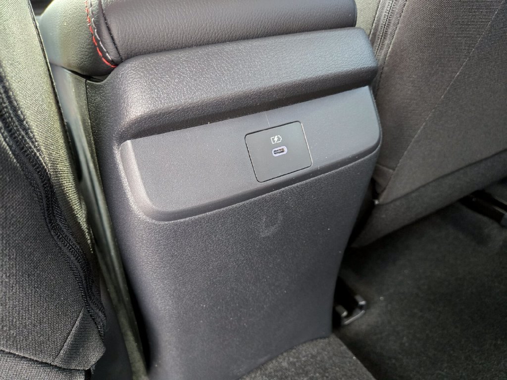 New 2027 Nissan Sentra SR w/ Floor Mat Package FWD image 17