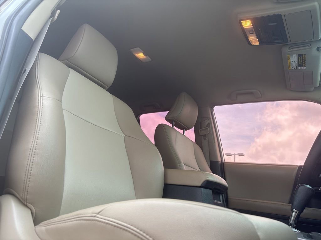 Used 2019 Toyota 4Runner SR5 Premium RWD image 24