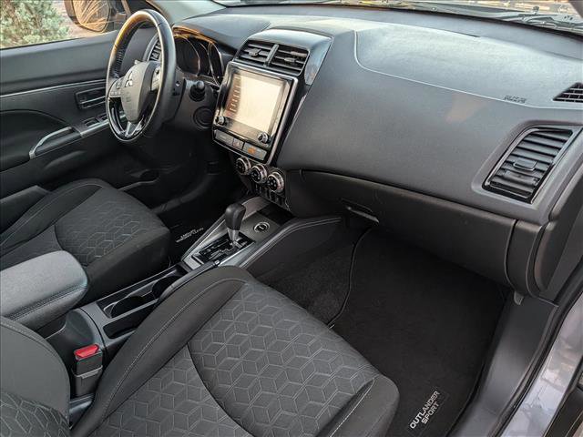 Used 2021 Mitsubishi Outlander Sport SE image 13