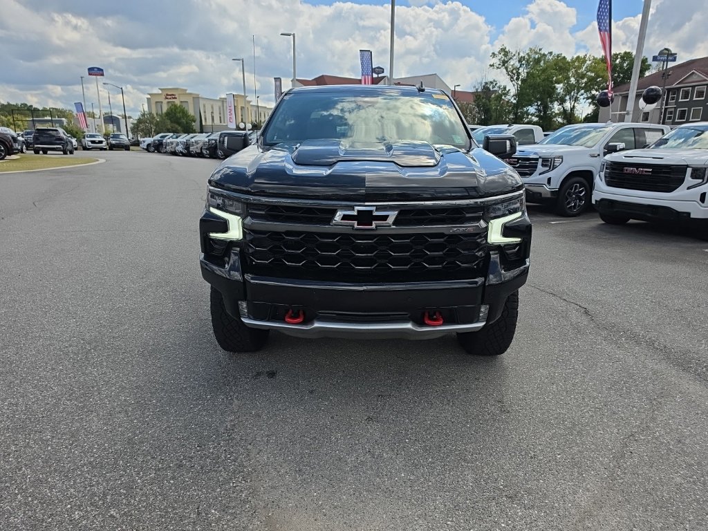Used 2025 Chevrolet Silverado 1500 ZR2 AWD/4WD image 2
