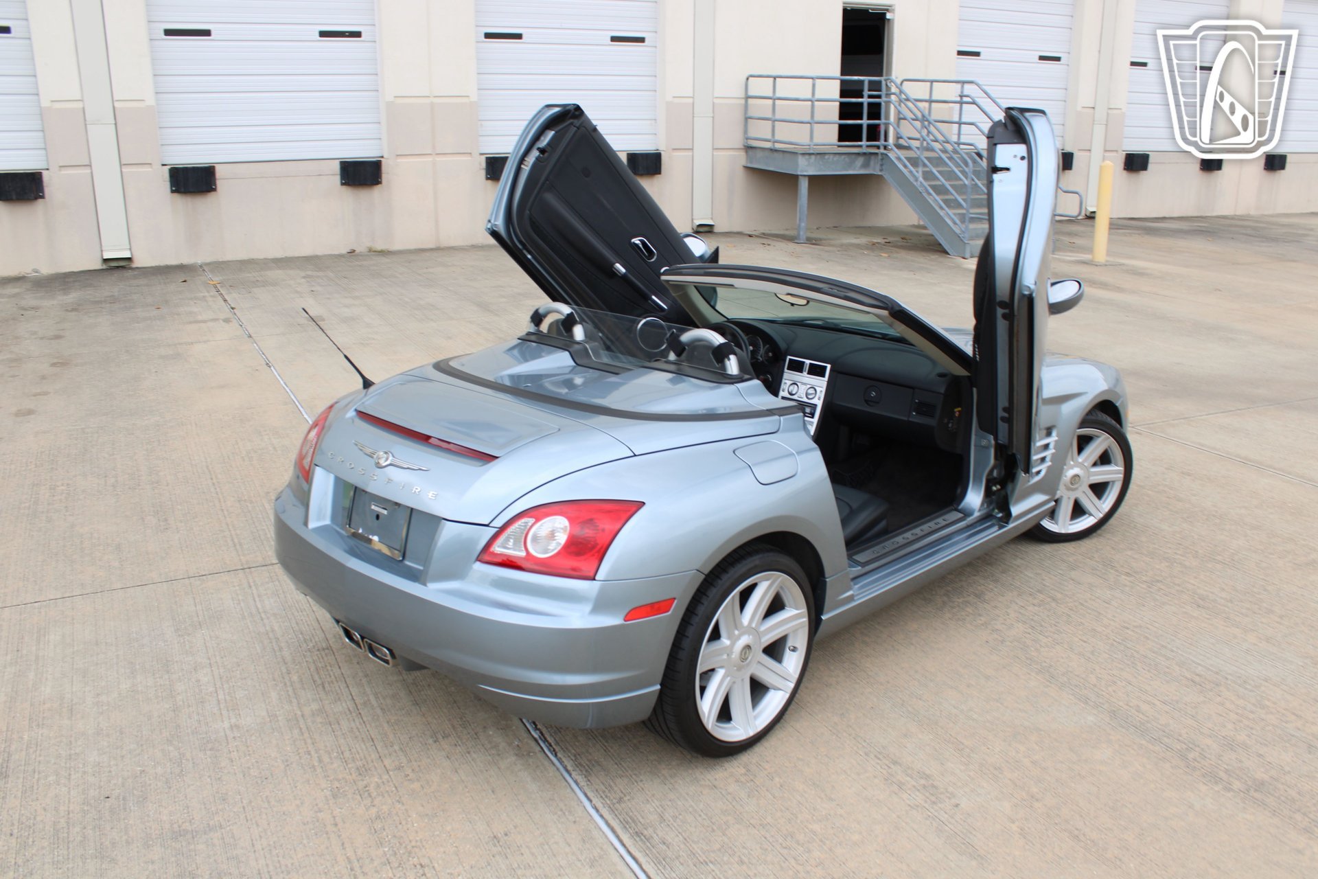 Used 2005 Chrysler Crossfire Limited image 9