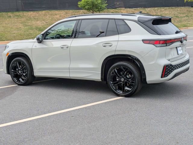 New 2026 Volkswagen Tiguan SE R-Line FWD image 6
