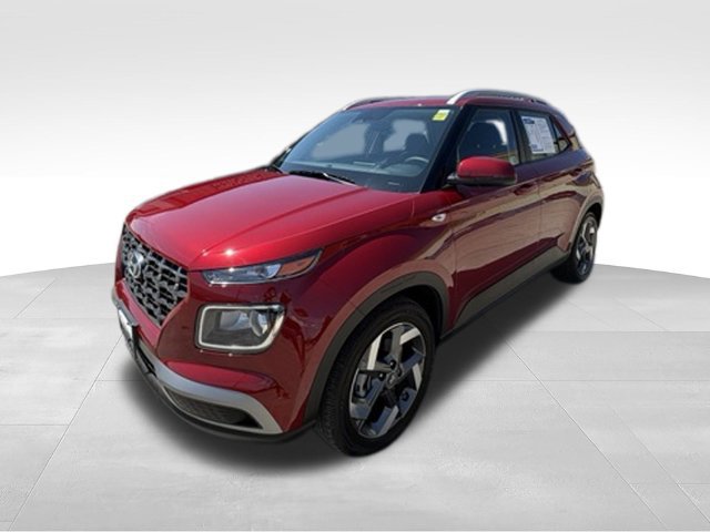Used 2025 Hyundai Venue SEL FWD image 3