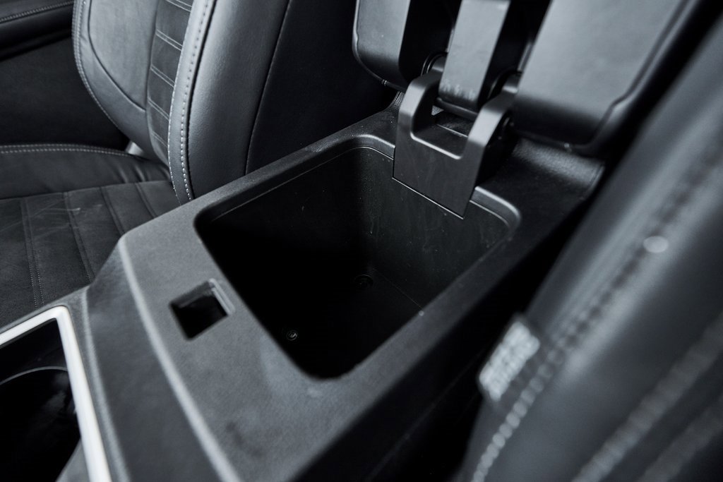 Used 2023 Mitsubishi Outlander SE image 38