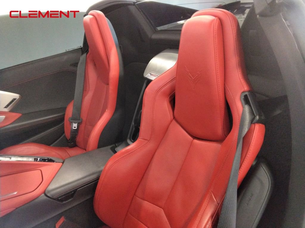 Used 2022 Chevrolet Corvette Stingray w/ Z51 Performance Package image 25