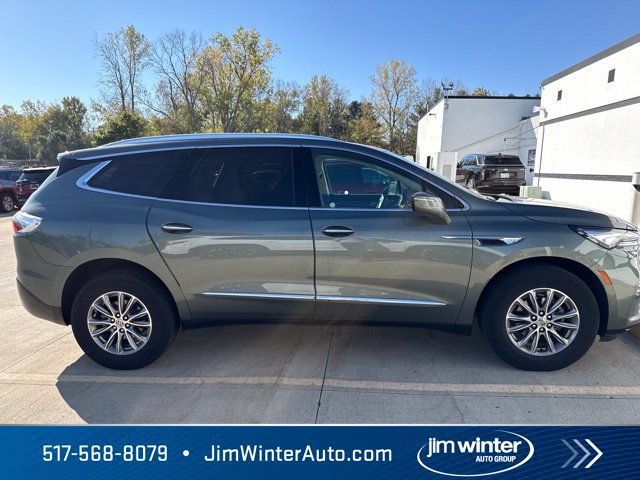 Used 2023 Buick Enclave Essence AWD/4WD image 6
