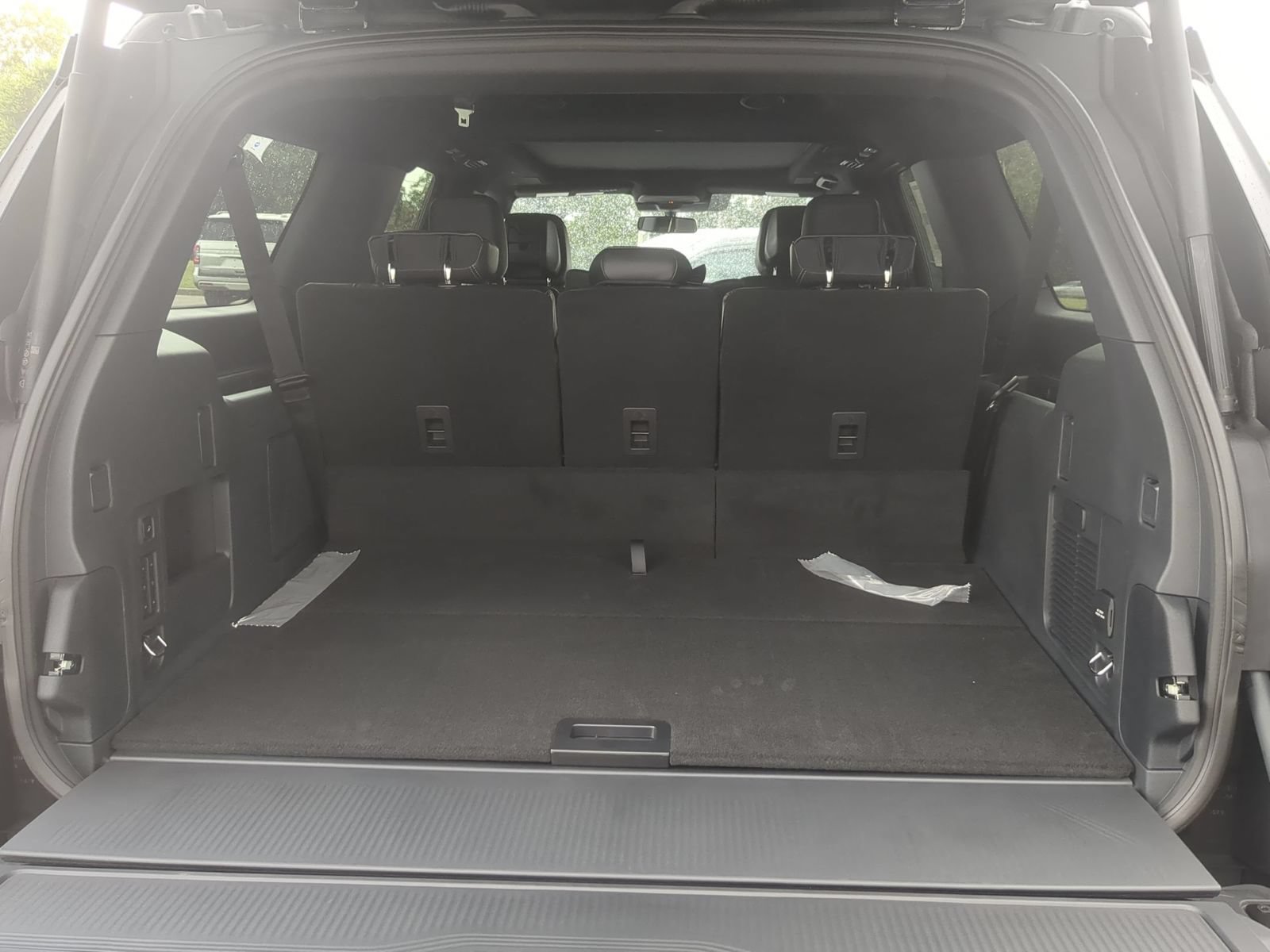 New 2027 Ford Expedition Max Platinum w/ Stealth Performance Package AWD/4WD image 34