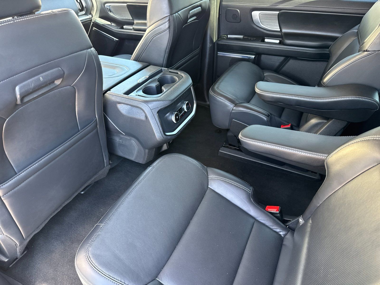 Used 2025 Ford Expedition Max Platinum w/ Driver's Package image 14