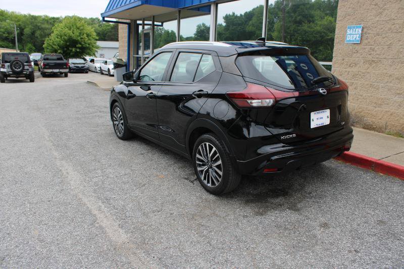 Used 2022 Nissan Kicks SV FWD image 4